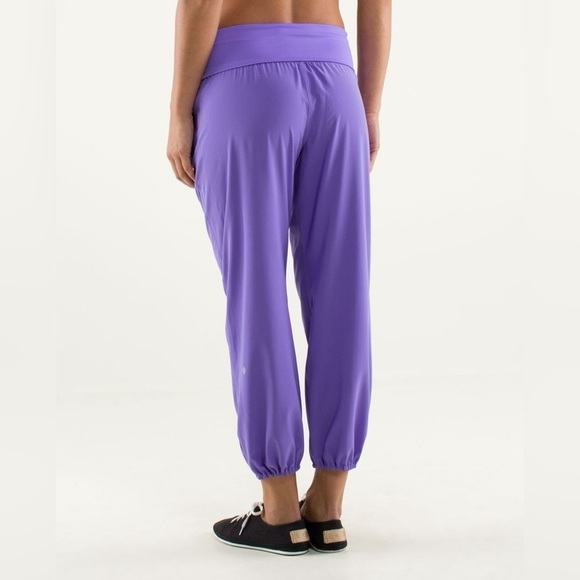 Lululemon Om Pant - Picture 2 of 10